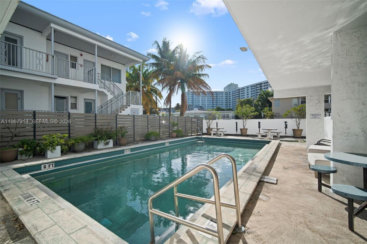 1455 West Ave, Unit 903, Miami Beach, FL 33139 Photo