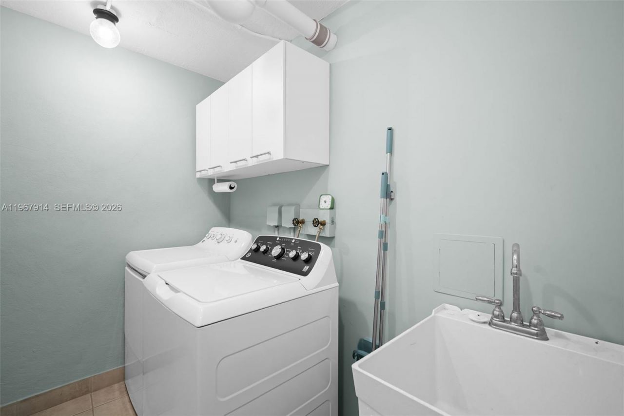 1455 West Ave, Unit 903, Miami Beach, FL 33139 Photo