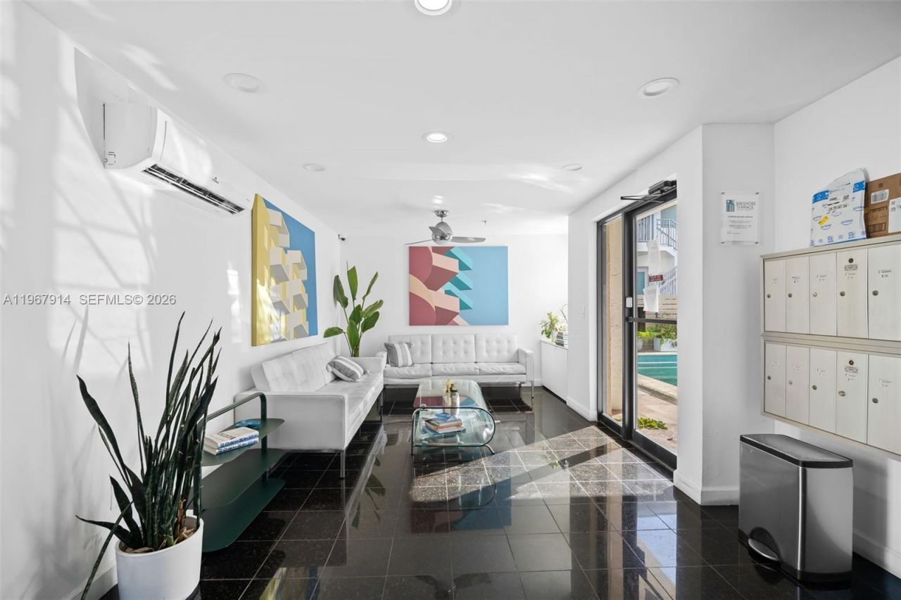 1455 West Ave, Unit 903, Miami Beach, FL 33139 Photo