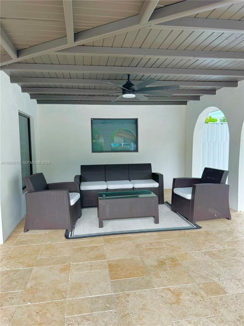 2121 SW 61st Ave , Miami, FL 33155 Photo