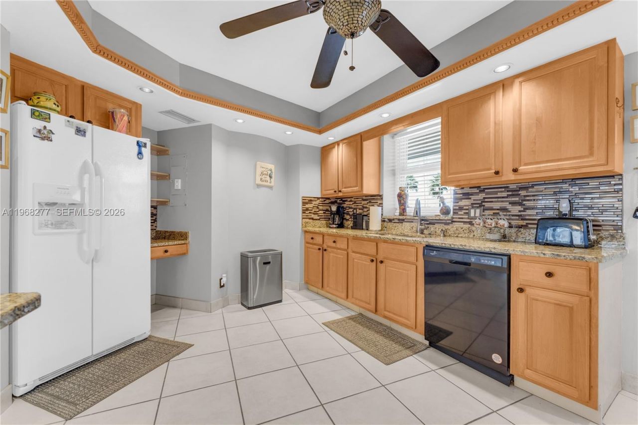 4100 Galt Ocean Dr , Unit 202, Fort Lauderdale, FL 33308 Photo