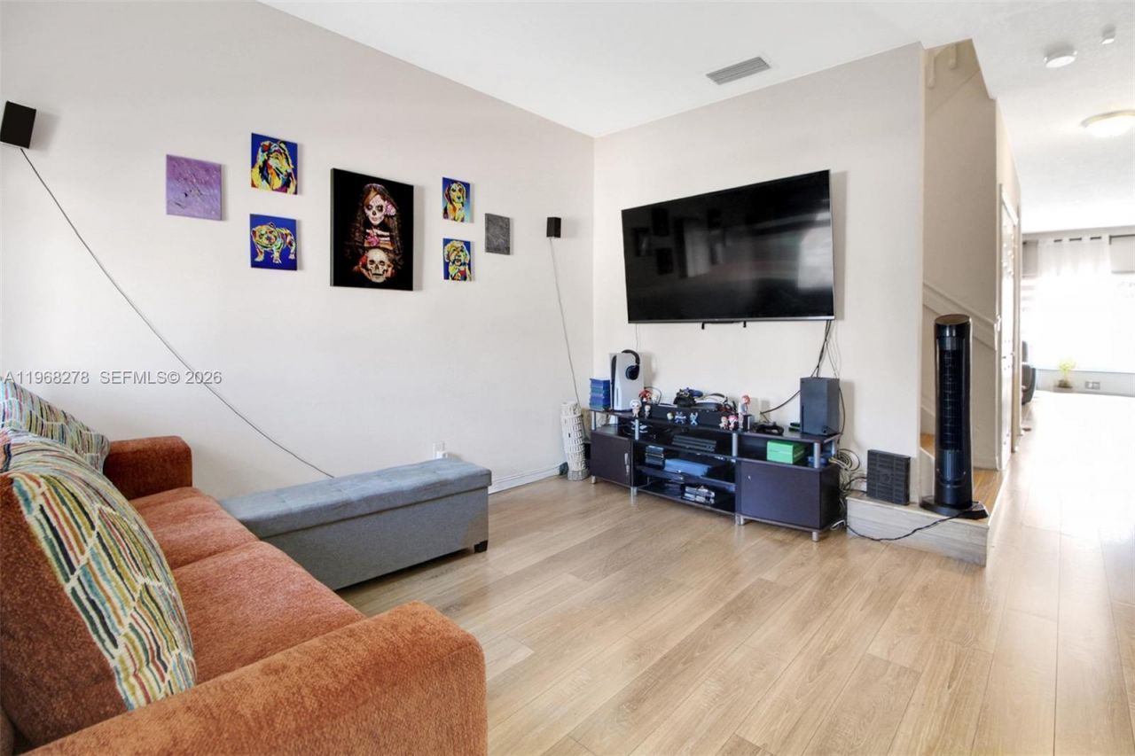 2872 SW 127th Way, Miramar, FL 33027 Photo