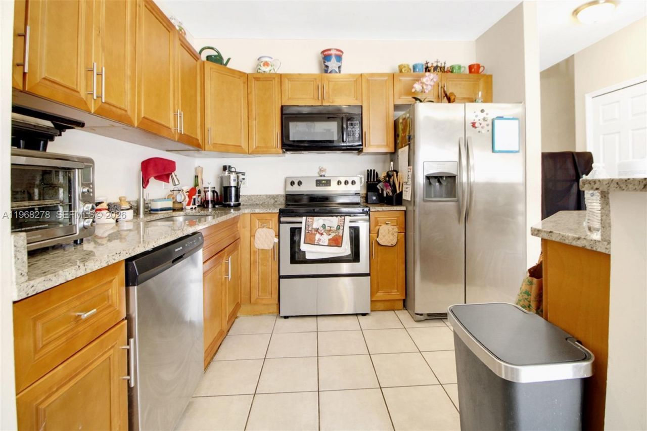 2872 SW 127th Way, Miramar, FL 33027 Photo