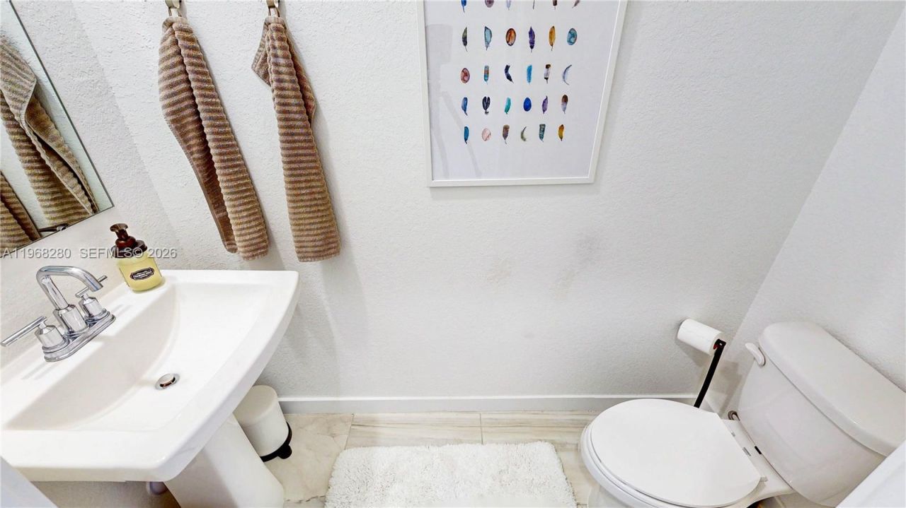 1040 SE 24th Ave, Homestead, FL 33035 Photo