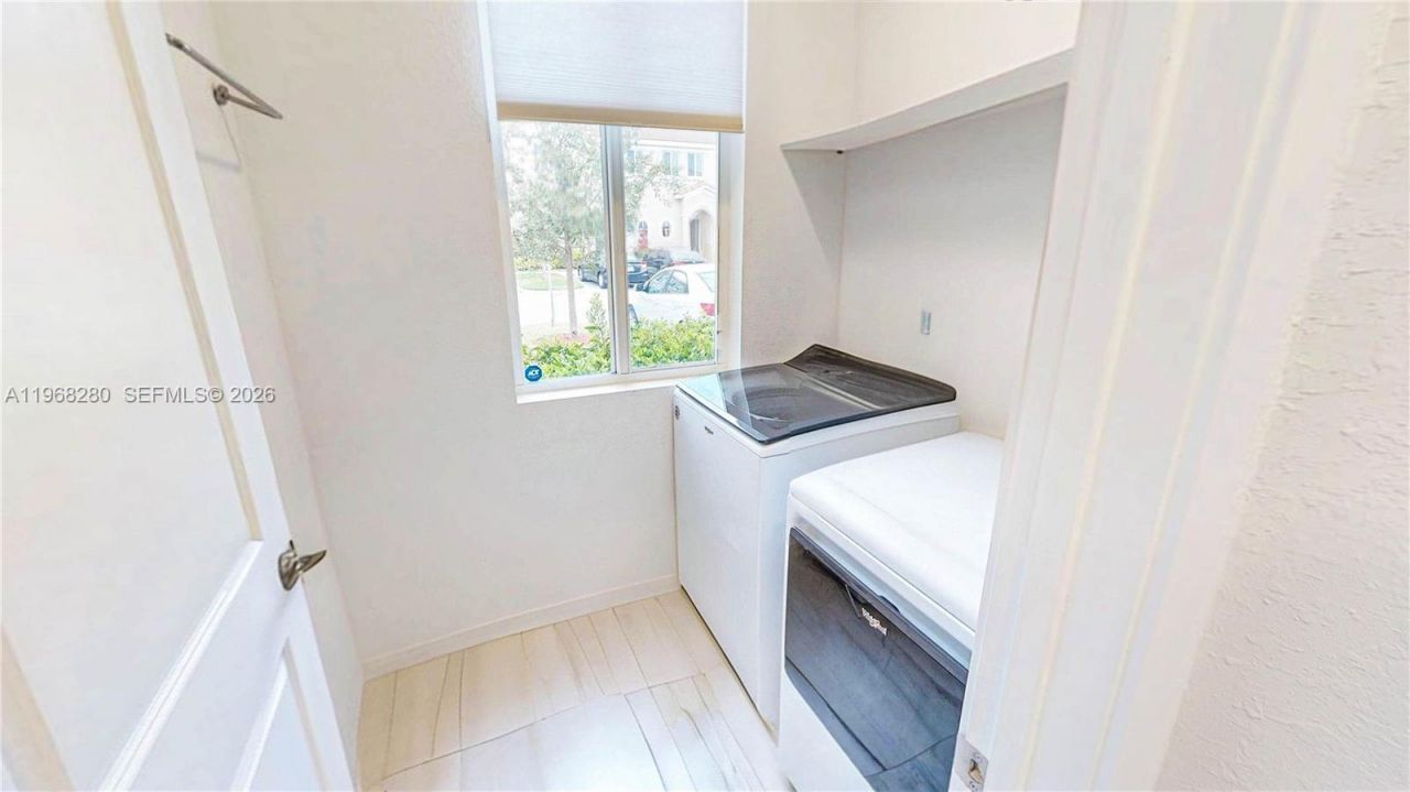 1040 SE 24th Ave, Homestead, FL 33035 Photo