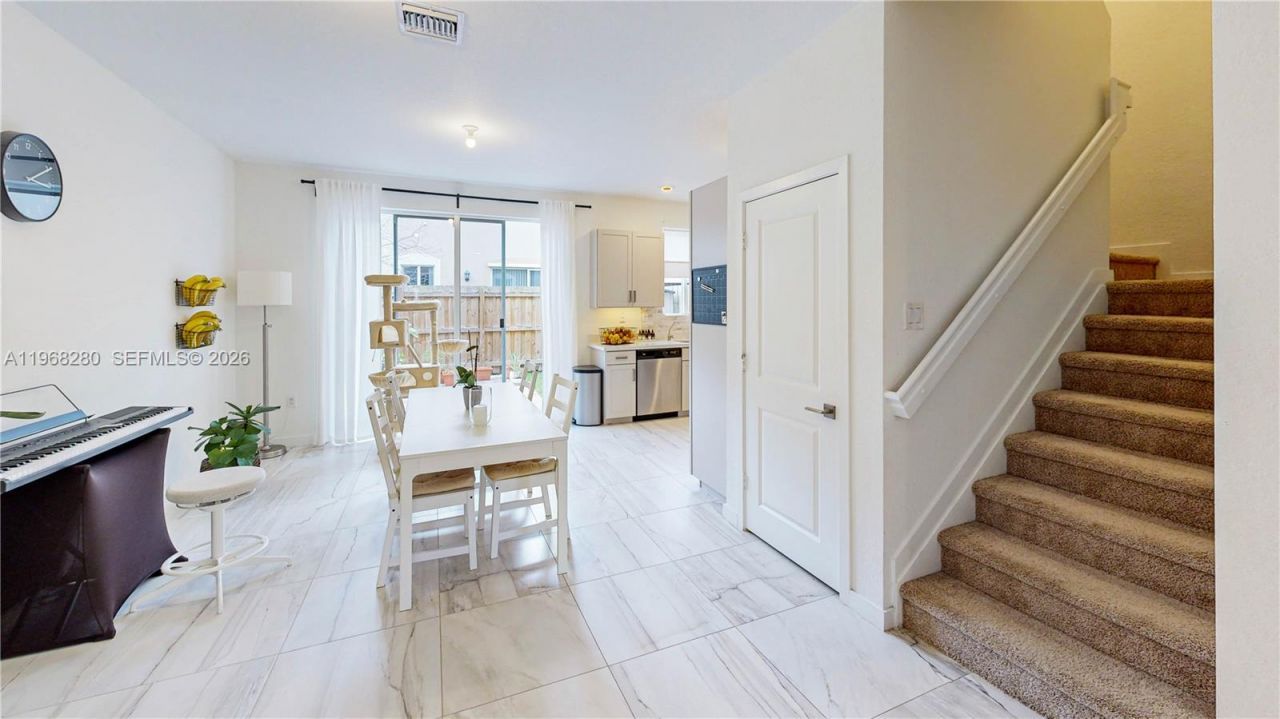 1040 SE 24th Ave, Homestead, FL 33035 Photo