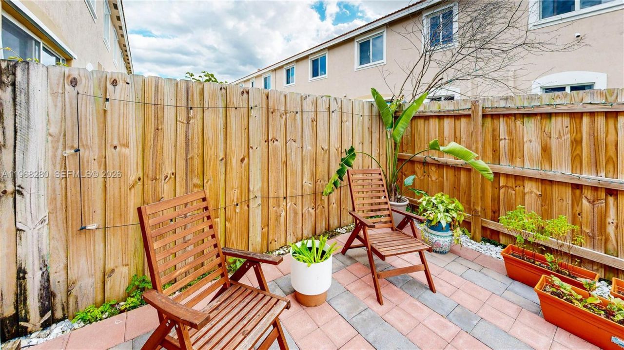 1040 SE 24th Ave, Homestead, FL 33035 Photo