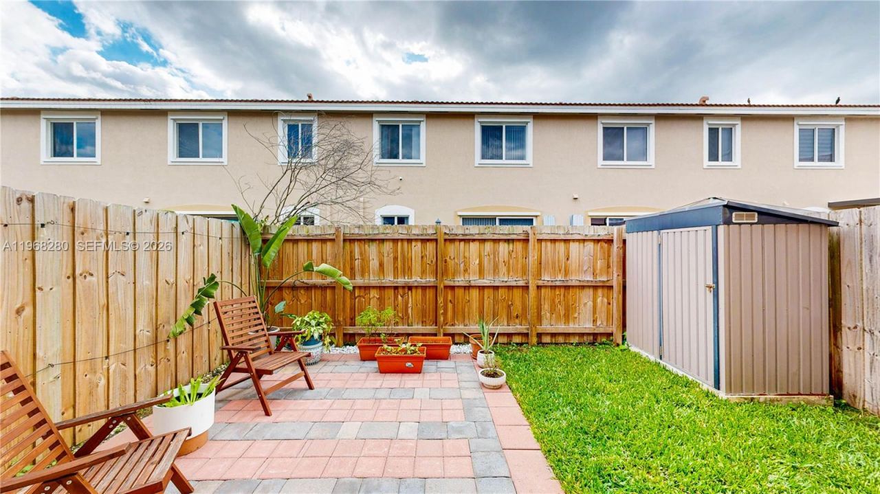 1040 SE 24th Ave, Homestead, FL 33035 Photo