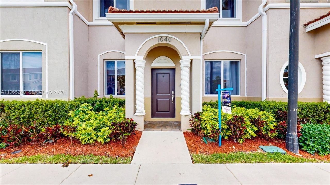 1040 SE 24th Ave, Homestead, FL 33035 Photo