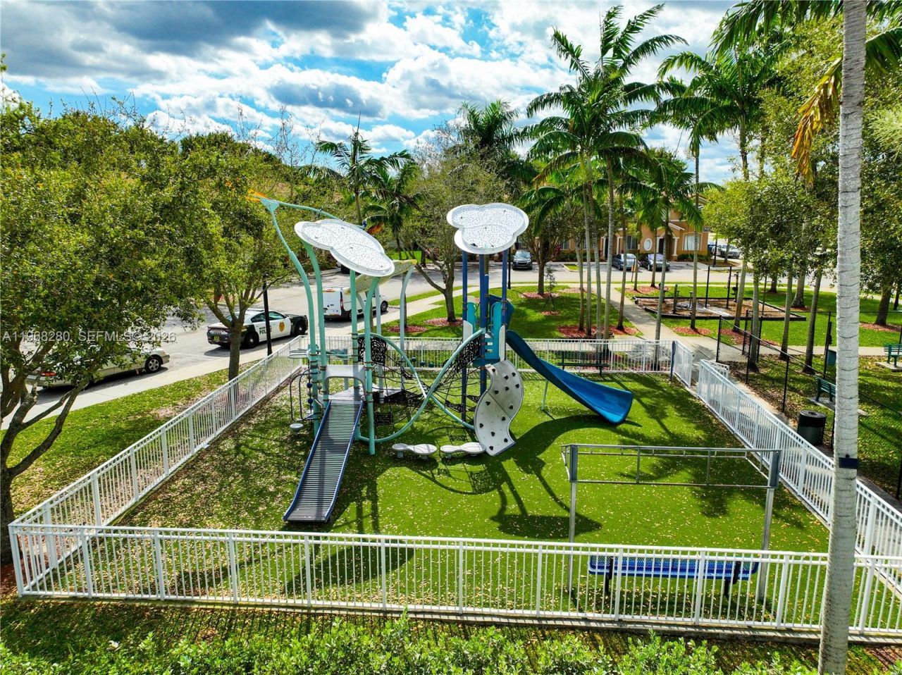 1040 SE 24th Ave, Homestead, FL 33035 Photo