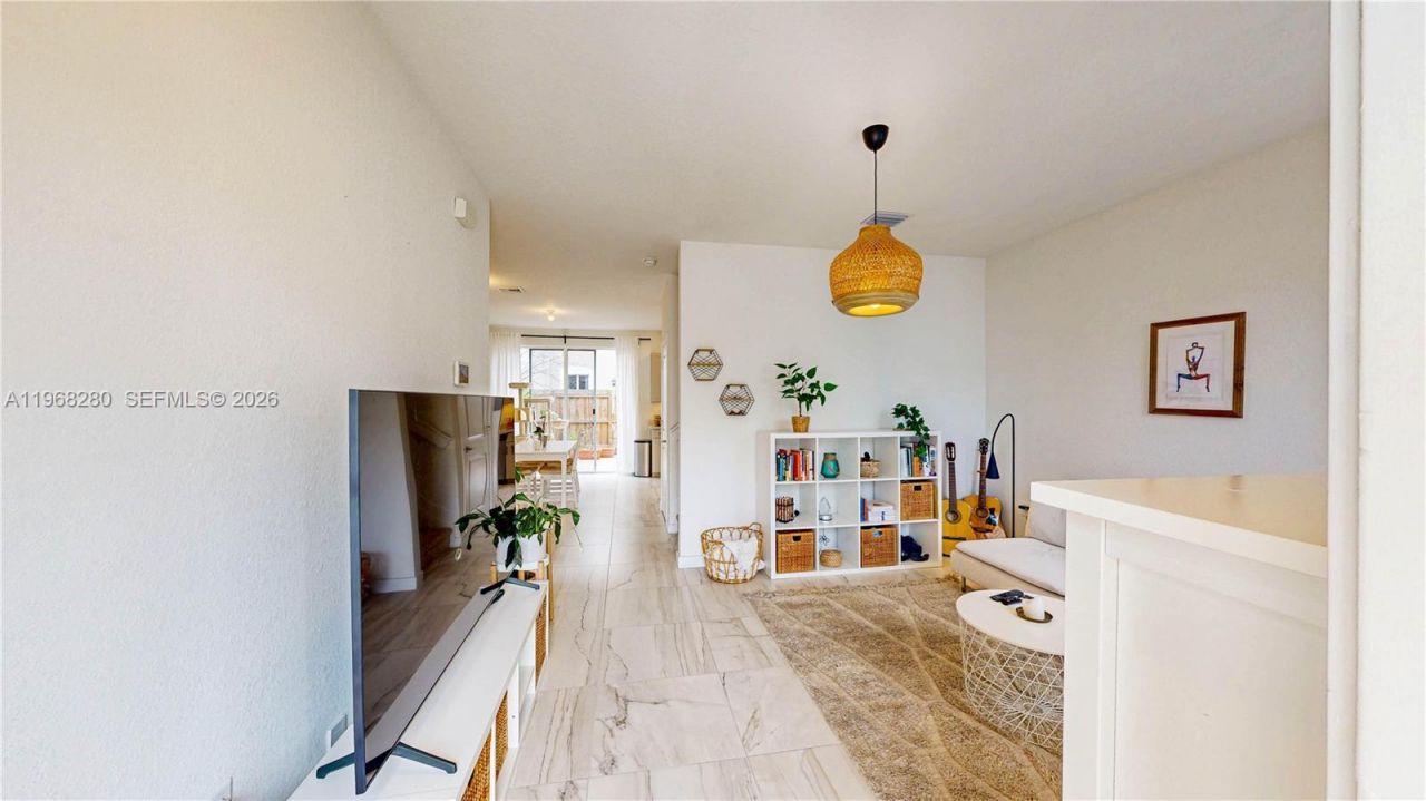 1040 SE 24th Ave, Homestead, FL 33035 Photo