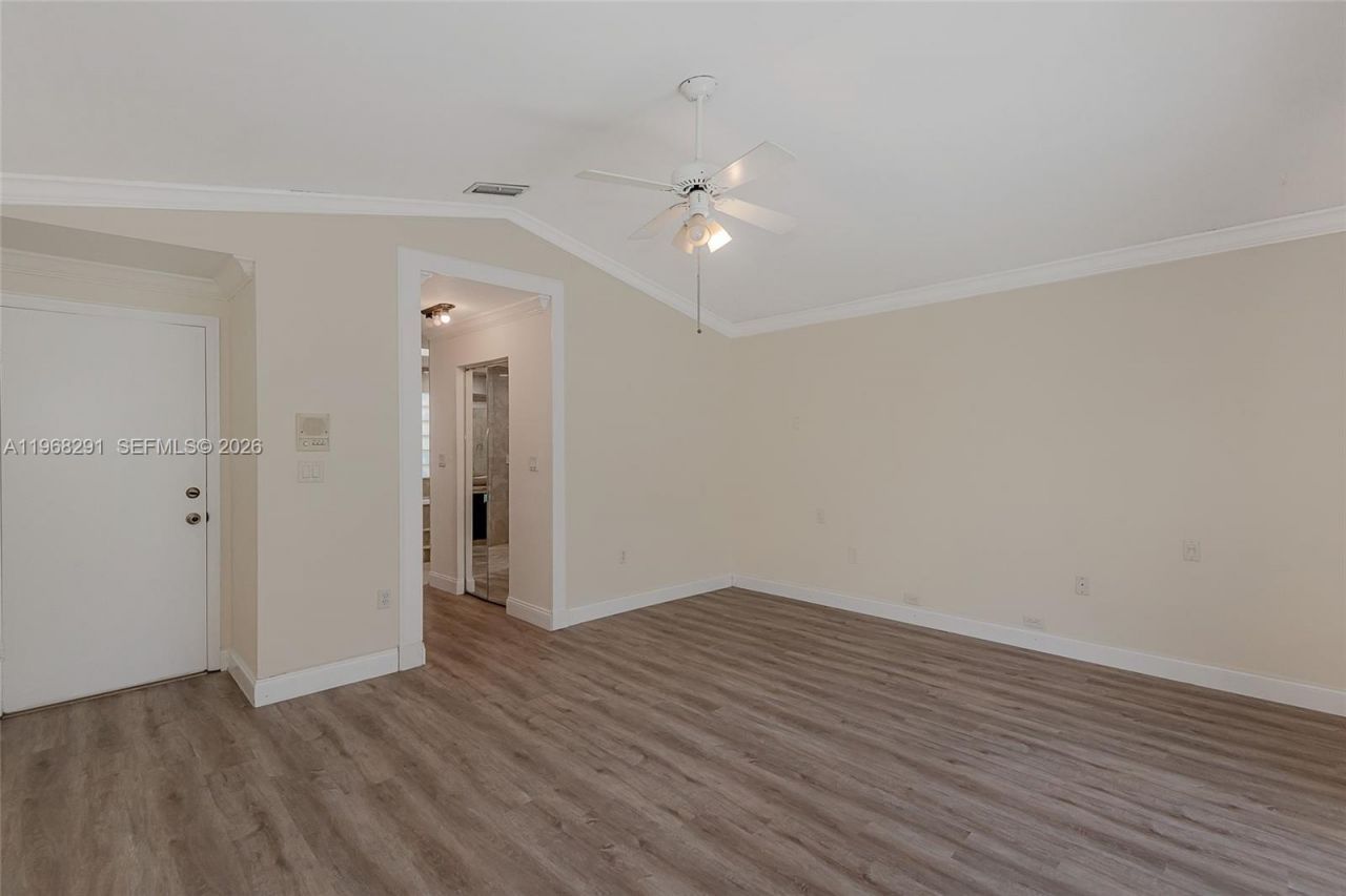 15251 Wilshire Way, Pembroke Pines, FL 33027 Photo