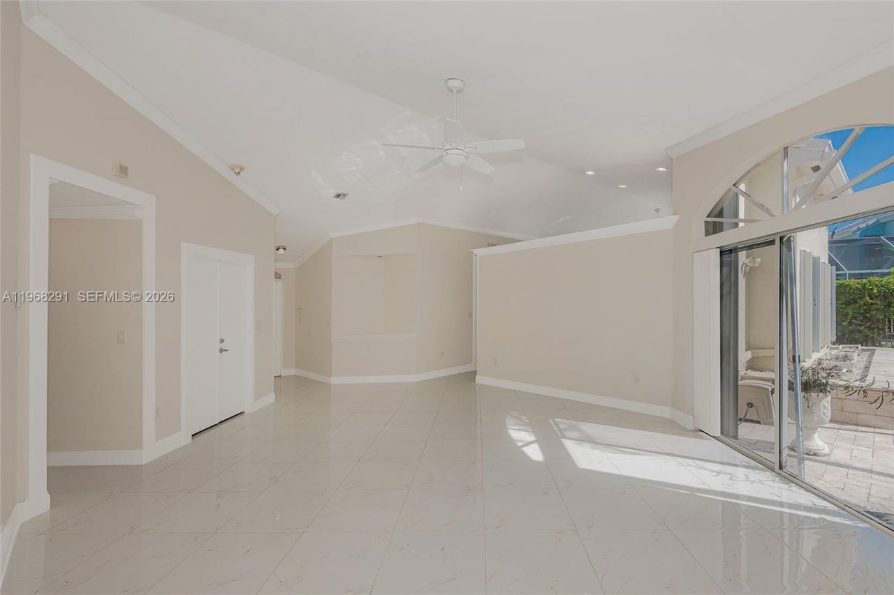 15251 Wilshire Way, Pembroke Pines, FL 33027 Photo