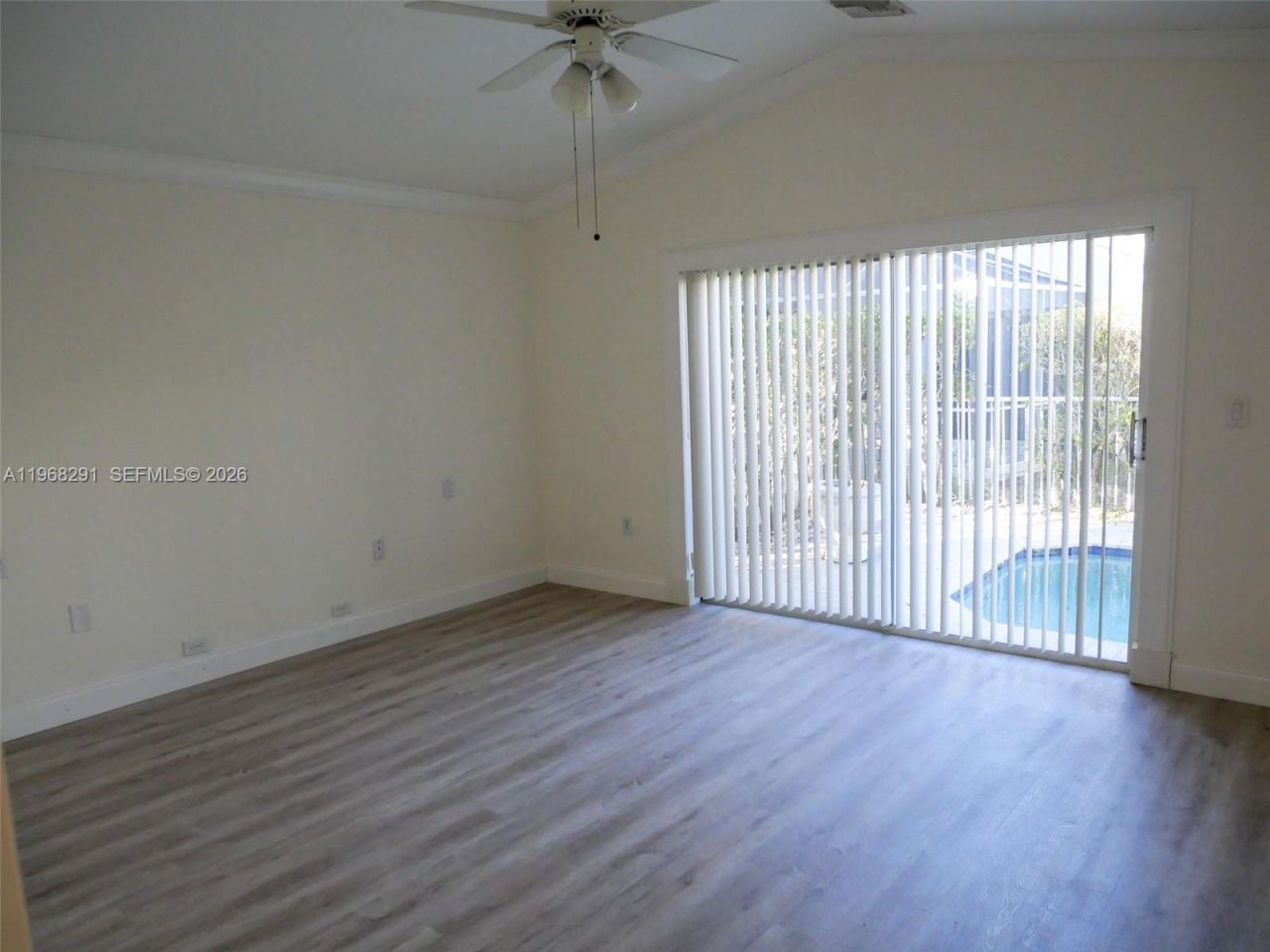 15251 Wilshire Way , Pembroke Pines, FL 33027 Photo