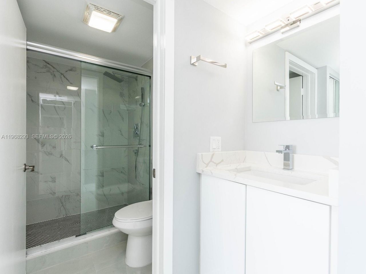 20505 E Country Club Dr , Unit 634, Aventura, FL 33180 Photo