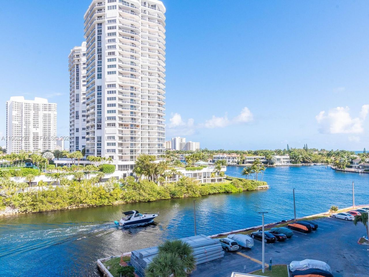 20505 E Country Club Dr , Unit 634, Aventura, FL 33180 Photo