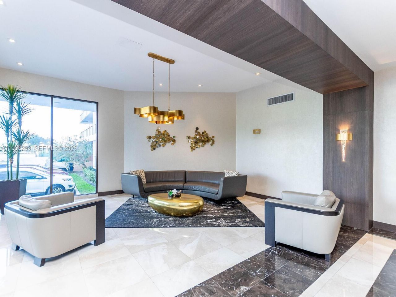 20505 E Country Club Dr , Unit 634, Aventura, FL 33180 Photo