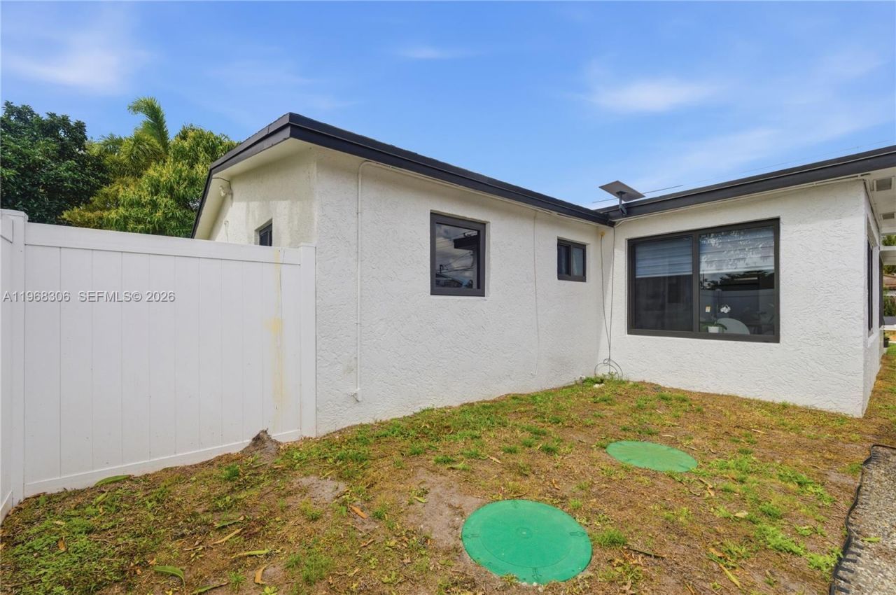 7491 Raleigh St , Hollywood, FL 33024 Photo