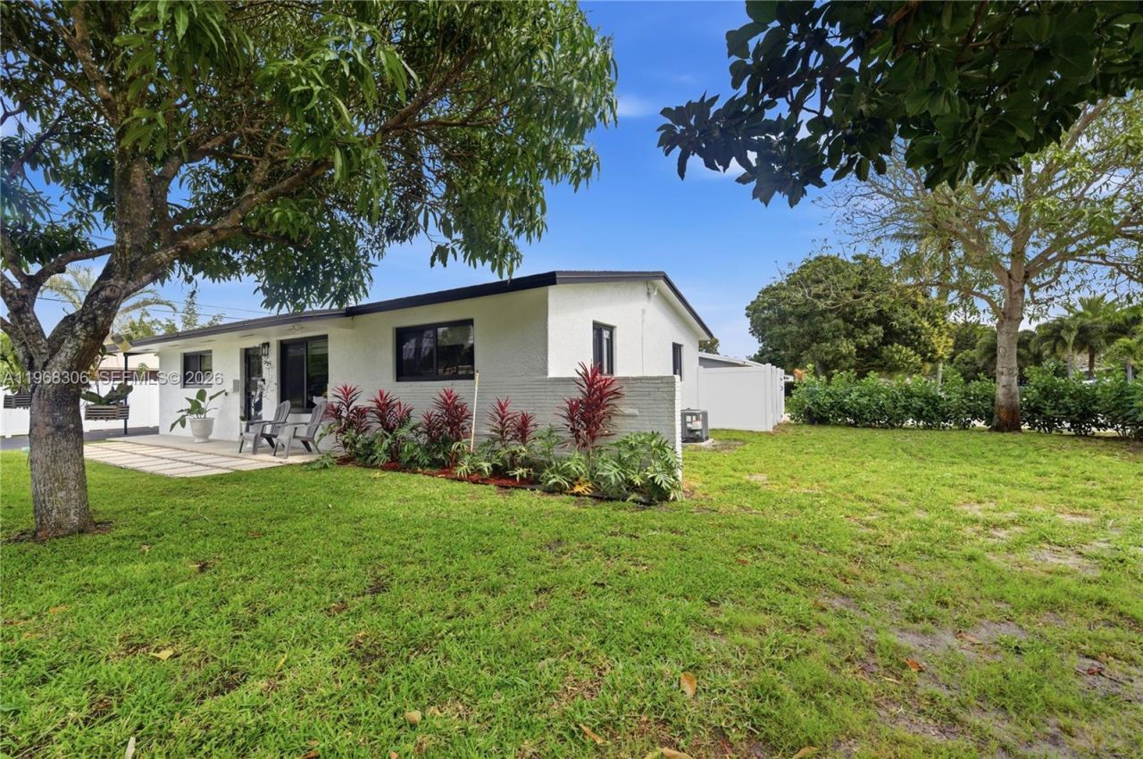 7491 Raleigh St , Hollywood, FL 33024 Photo