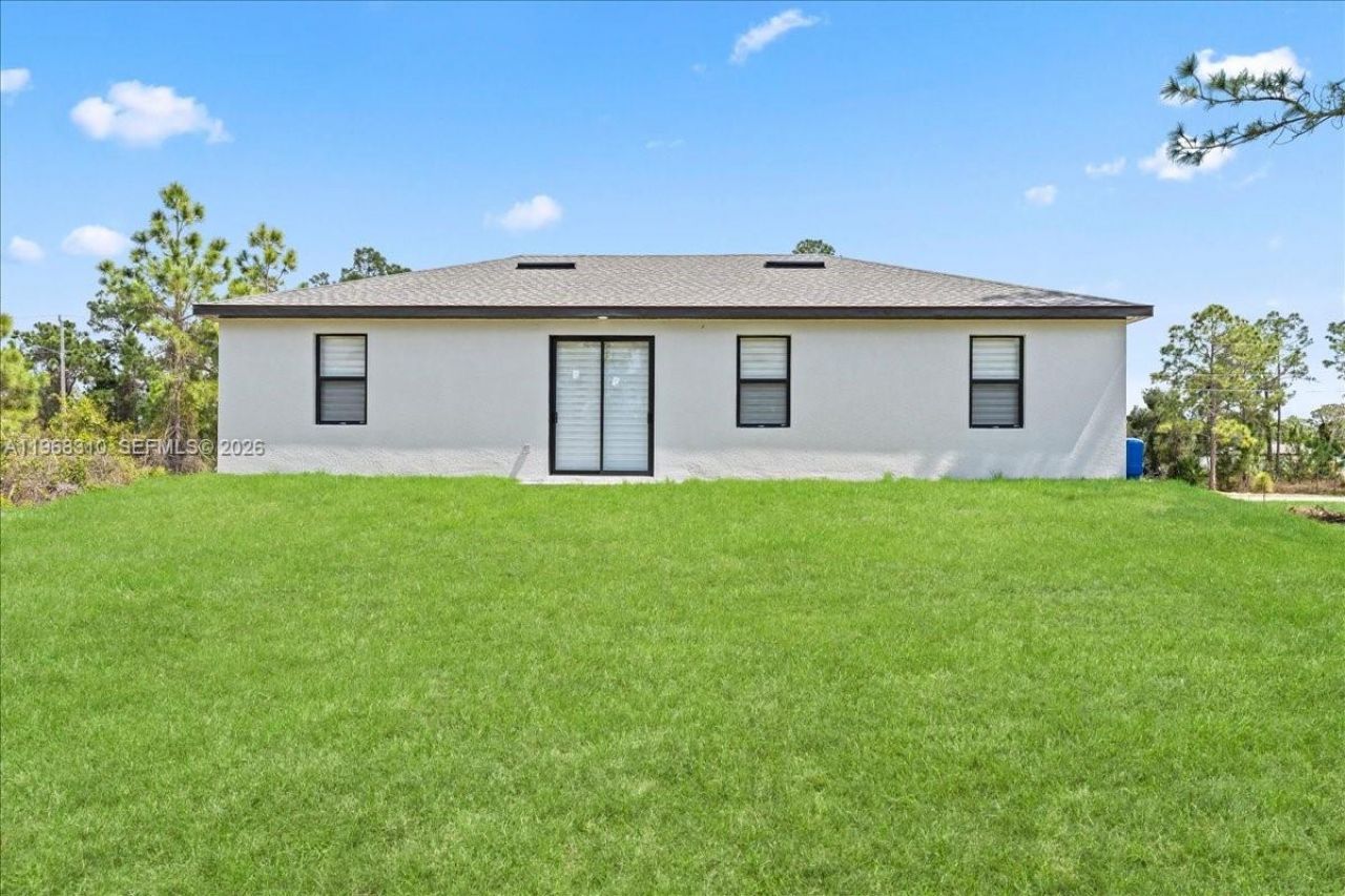 724 Drury Ave, Lehigh Acres, FL 33974 Photo