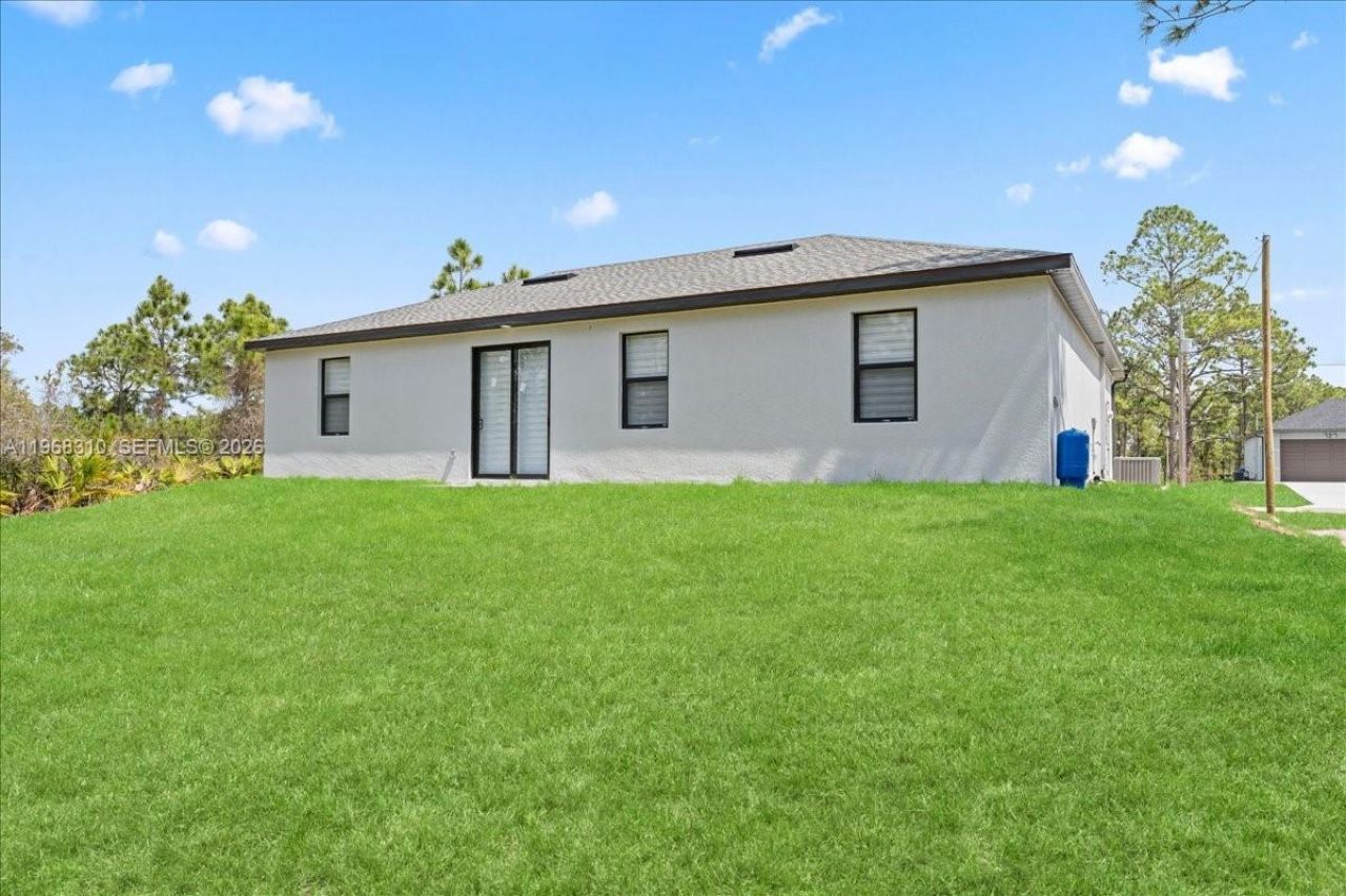 724 Drury Ave, Lehigh Acres, FL 33974 Photo