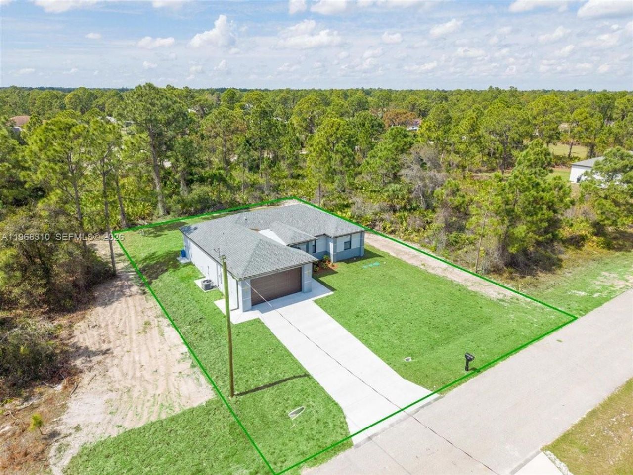 724 Drury Ave, Lehigh Acres, FL 33974 Photo