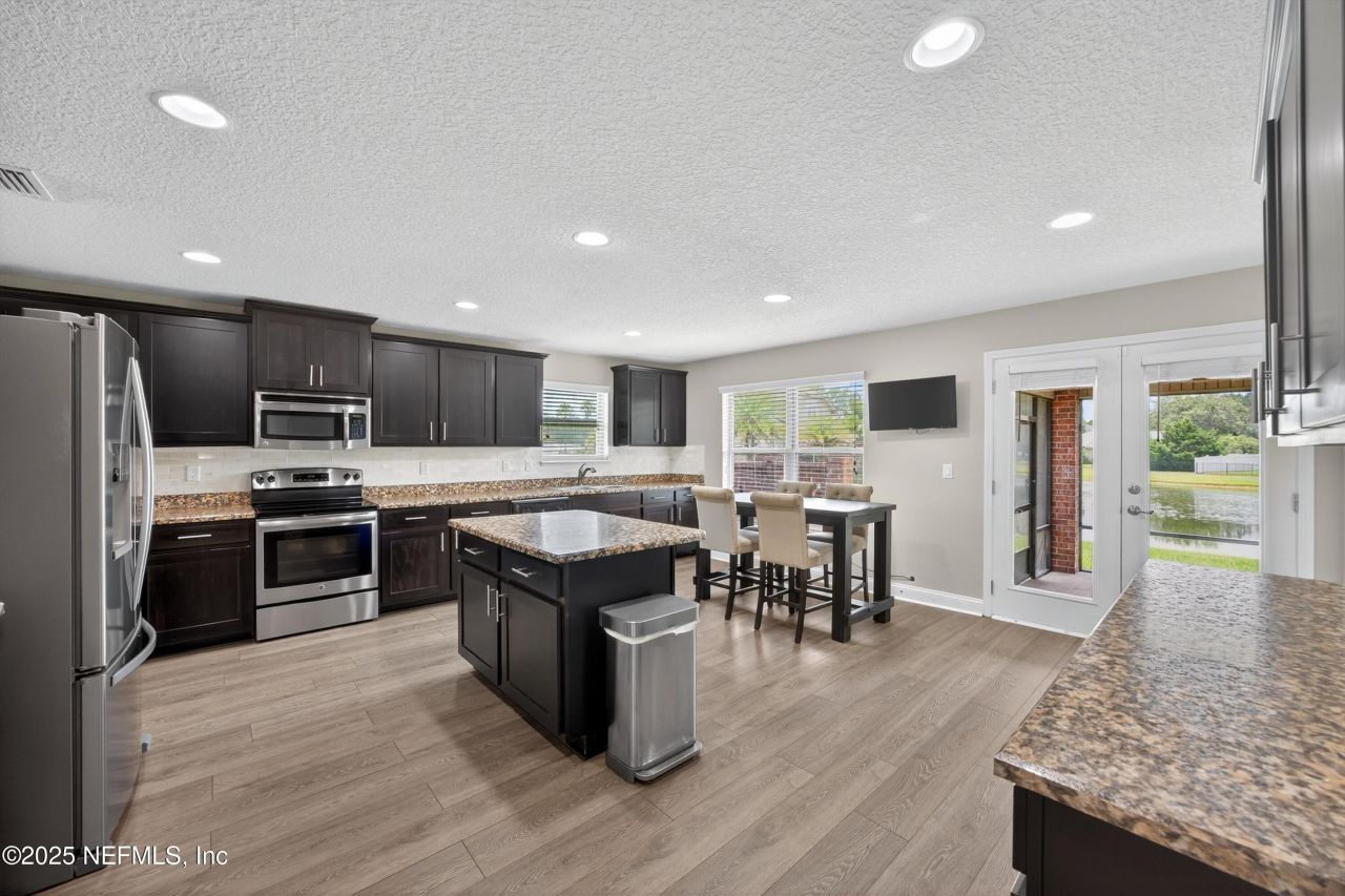 7896 Dawsons Creek Drive, Jacksonville, FL 32222 Photo