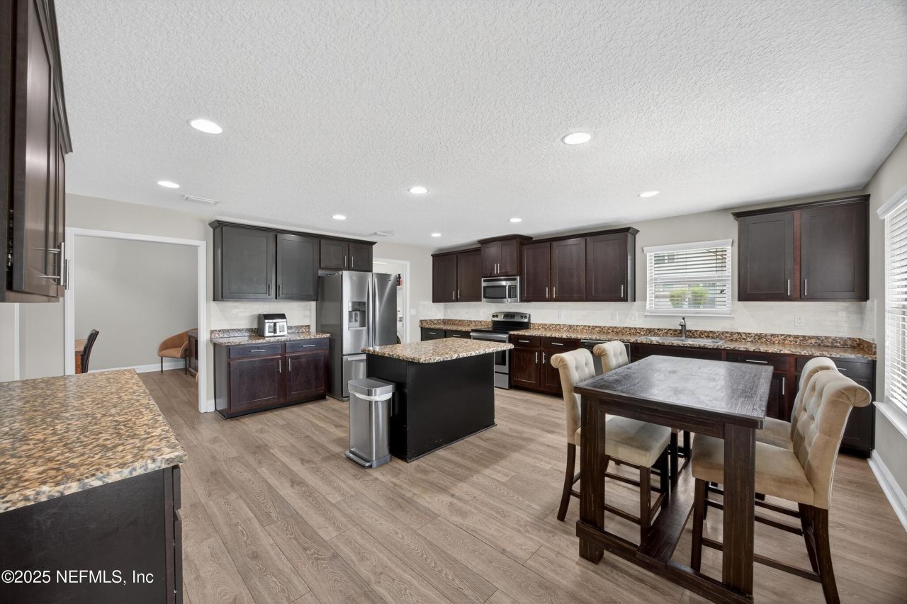 7896 Dawsons Creek Drive, Jacksonville, FL 32222 Photo