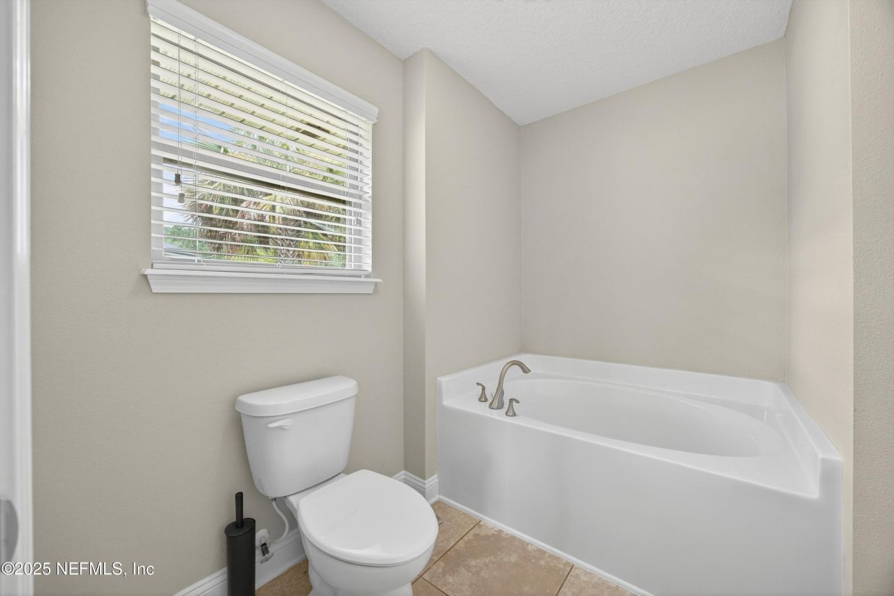 7896 Dawsons Creek Drive, Jacksonville, FL 32222 Photo