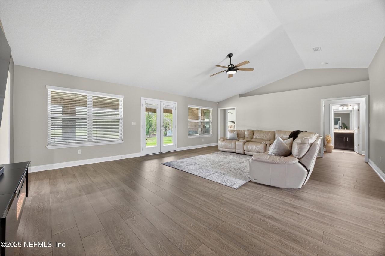 7896 Dawsons Creek Drive, Jacksonville, FL 32222 Photo