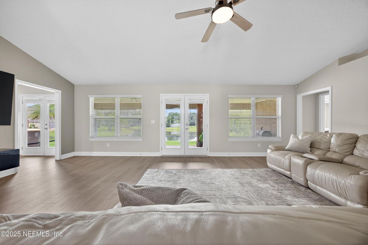 7896 Dawsons Creek Drive, Jacksonville, FL 32222 Photo