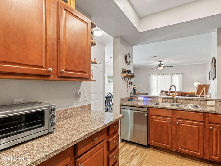10200 Belle Rive Boulevard, Unit 4701, Jacksonville, FL 32256