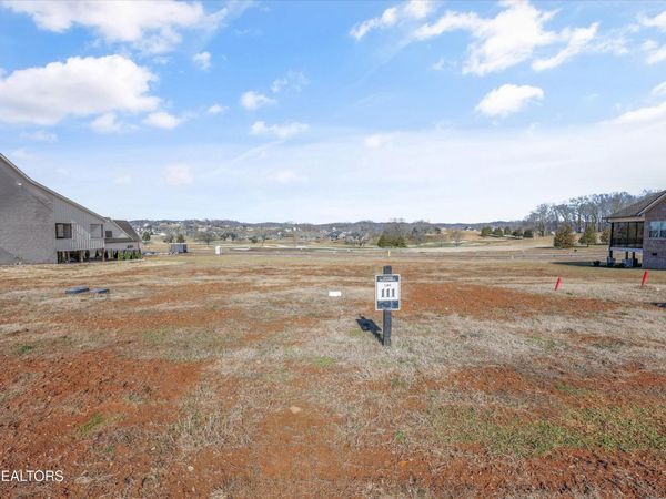 1582 Black Bear Circle, Loudon, TN 37774