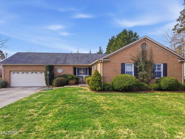 721 Kimbee Rd, Knoxville, TN 37923