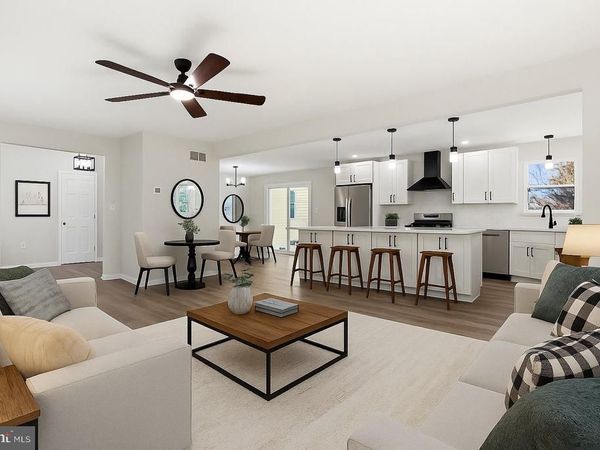 3900 BLUE HILL ROAD, HANOVER, PA 17331