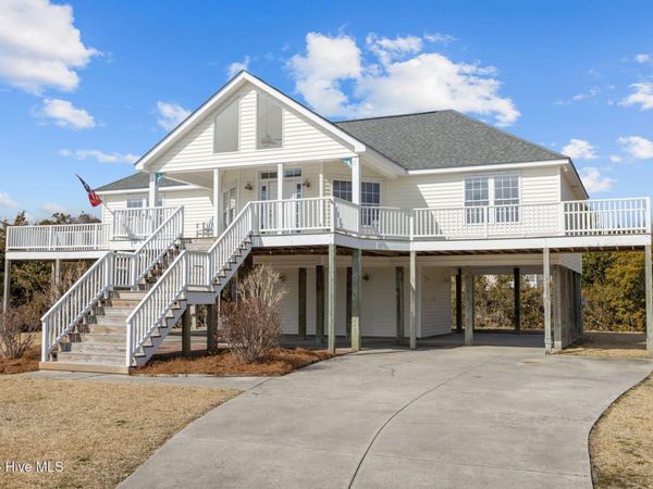 310 Joan Court, Beaufort, NC 28516