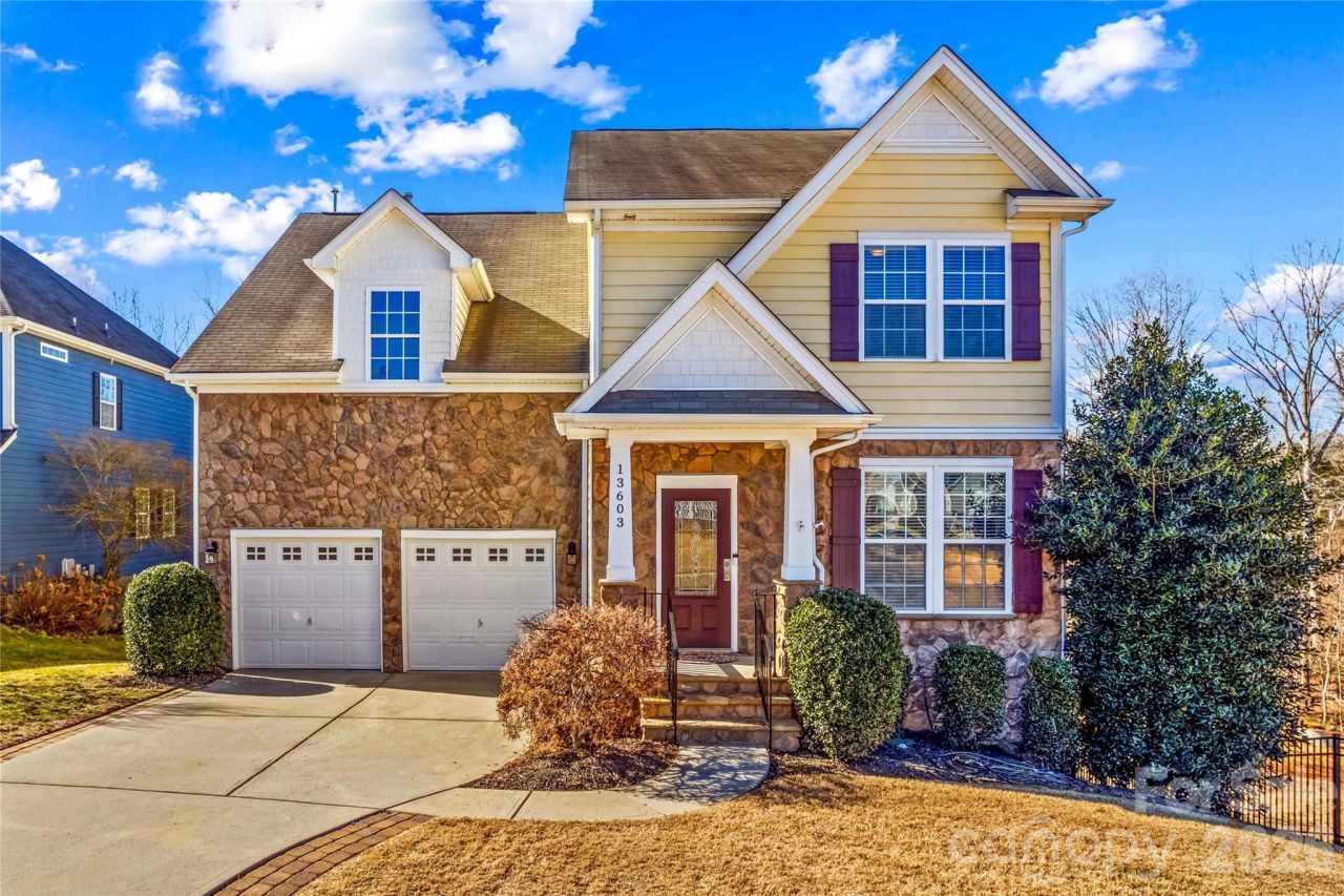 13603 Helen Benson Boulevard, Davidson, NC 28036 Main Photo