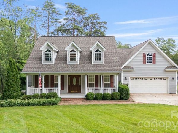 9372 Island Point Road, Sherrills Ford, NC 28673