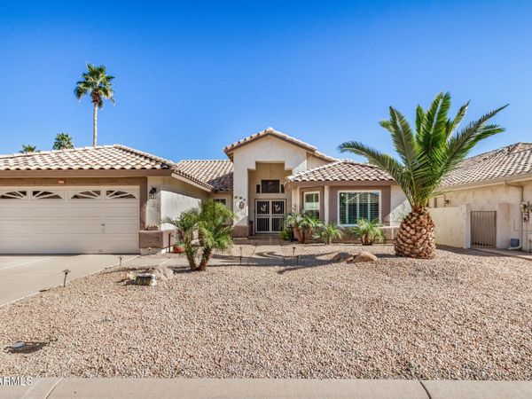 17633 N RAINDANCE Road, Surprise, AZ 85374