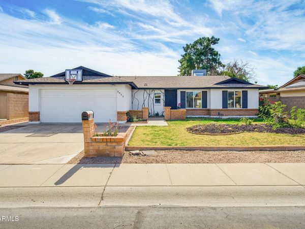 3933 W PERSHING Avenue, Phoenix, AZ 85029