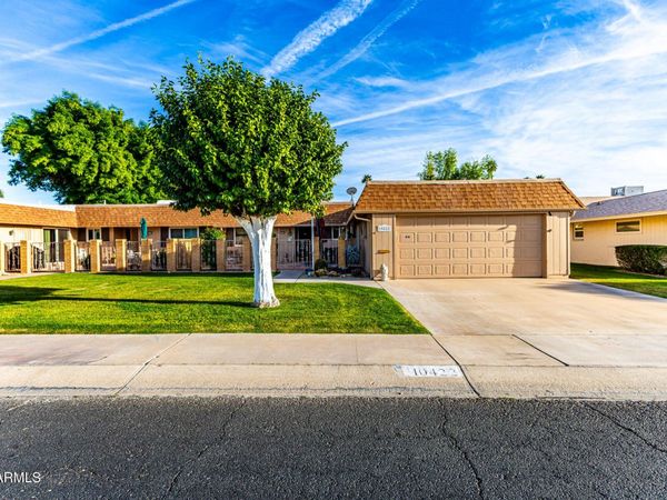 10422 W ROUNDELAY Circle, Sun City, AZ 85351