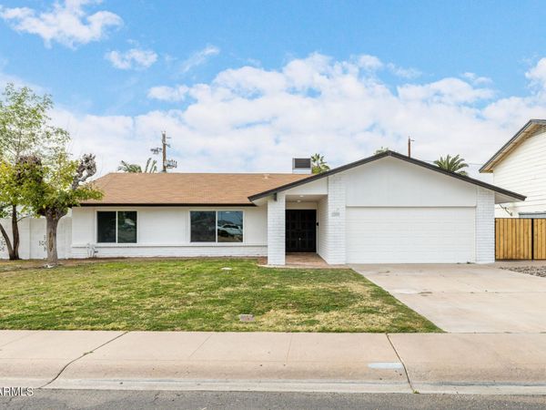 13802 N 33RD Avenue, Phoenix, AZ 85053