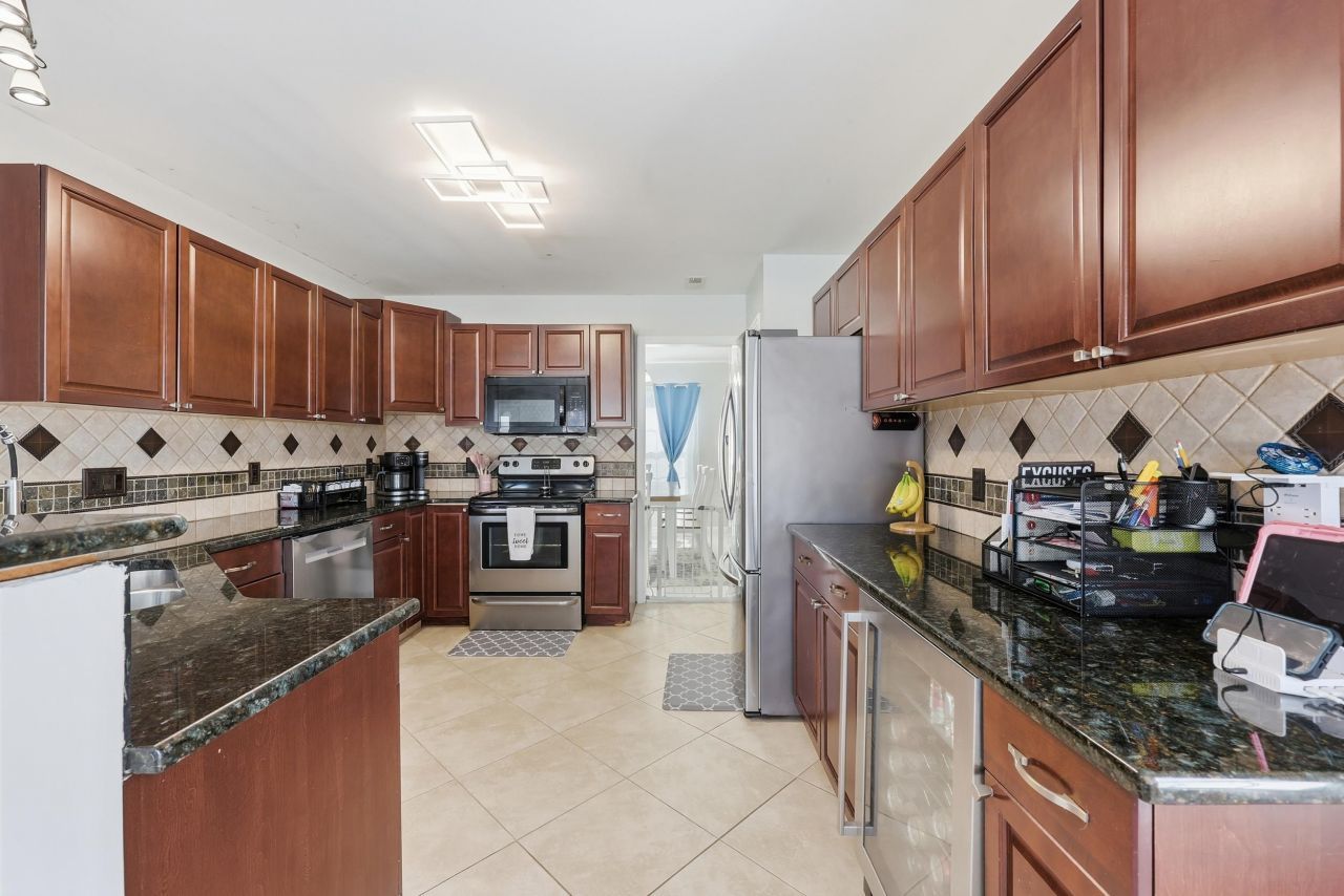 404 Coco Plum Ct. Photo 12