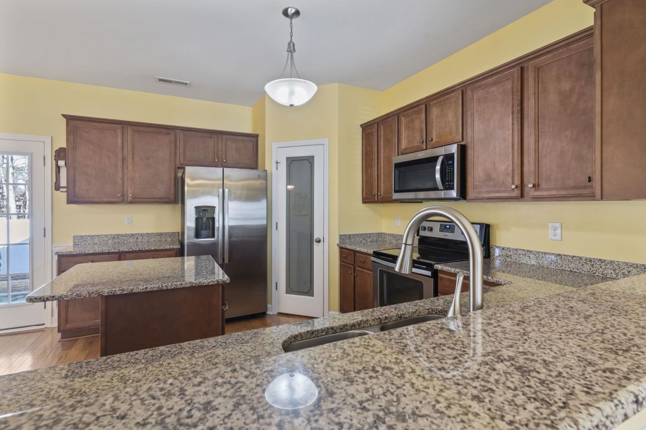 244 Belclare Way Photo 11