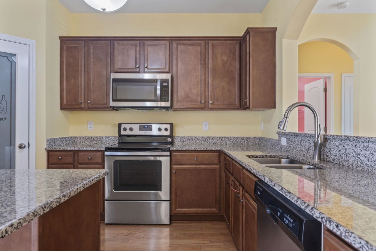 244 Belclare Way Photo 14