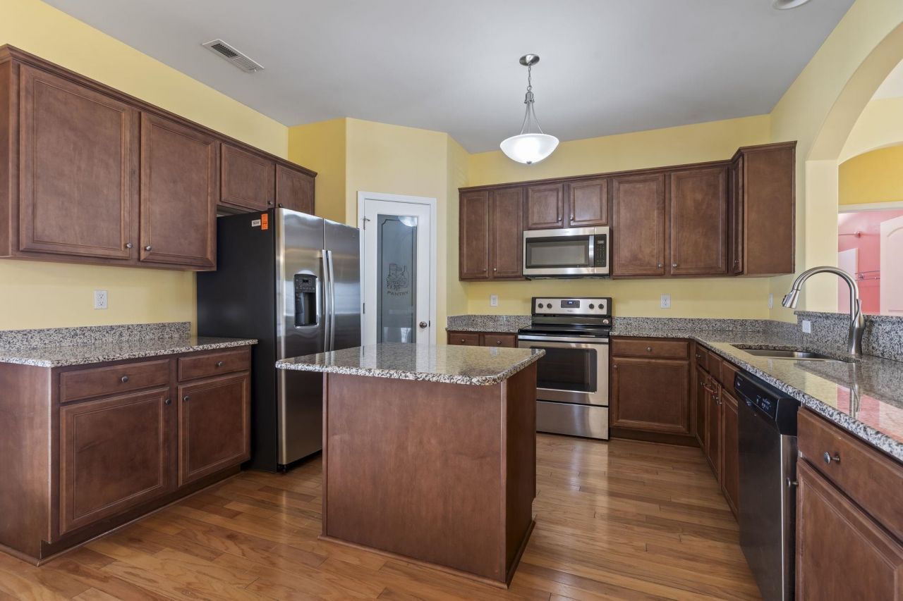 244 Belclare Way Photo 15