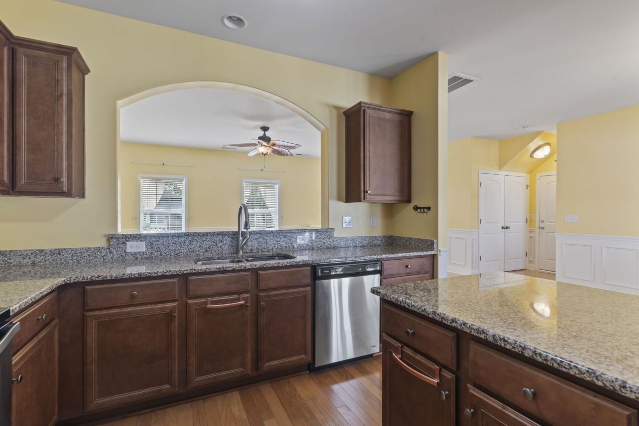 244 Belclare Way Photo 16