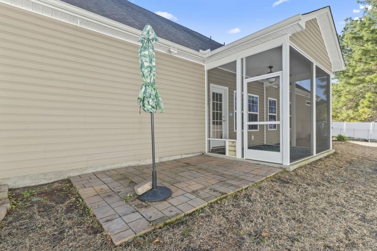 244 Belclare Way Photo 37