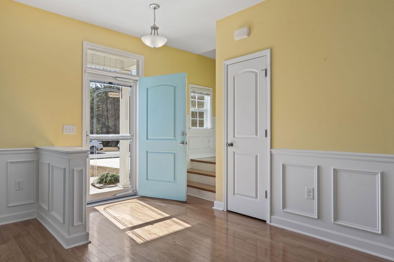 244 Belclare Way Photo 5