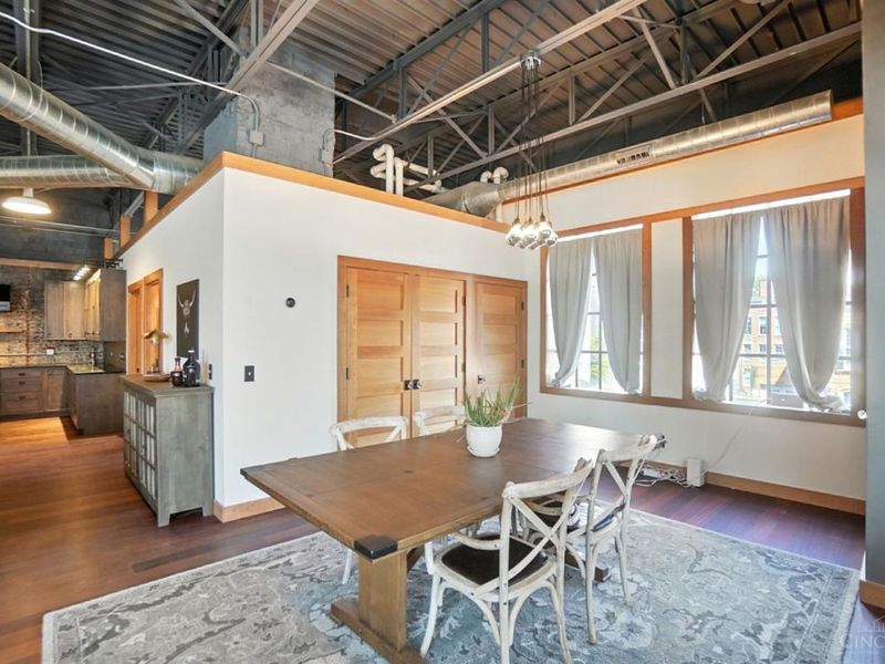 1628 Central Parkway, Cincinnati, OH 45202 Photo 20